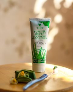 خمیردندان فوراور + آلوئه ورا، عسل و بدون فلوراید | Forever Bright Toothgel
