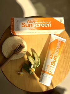 ضد آفتاب آلوئه ورا جدید فوراور (ضد لک و آبرسان) | Aloe Sunscreen new